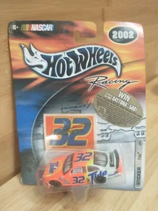 Hot Wheels Pro Racing NASCAR 1/64 diecast #32 Tide Kenmore Ricky Craven 2002 NIP - Picture 1 of 6
