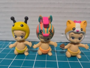 Moose Twozies Baby Mini Figure Lot of 3 - Cat Bee Zebra - Picture 1 of 4