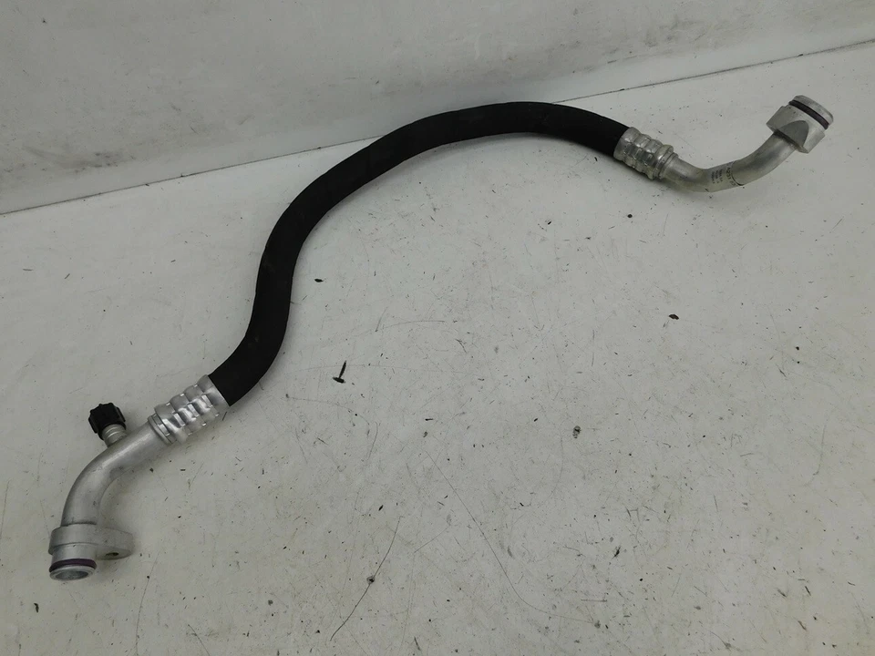 Tubo de manguera de aire acondicionado Mercedes Benz SL63 AMG R231 2016 A2318300015 J143 Foto 1 de 1