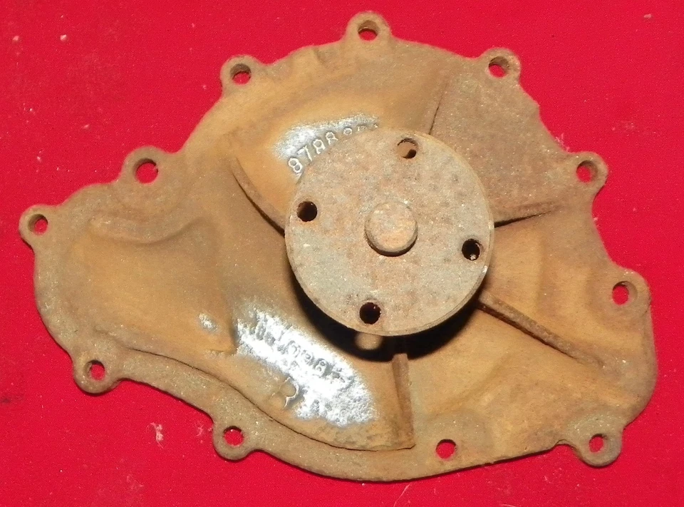 Bomba de agua Pontiac GTO JUDGE 1969 ORIGINAL TRANSMISIÓN AM 9798351 con fecha 1098 buje de 4 " Foto 1 de 4