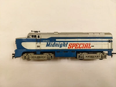 Tyco HO Diesel Baldwin RF-16 Midnight Special #1060 Runs nice. Pulls 16 - Image 1 of 4