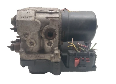 98 FORD WINDSTAR ANTI-LOCK BRAKE PARTS W/O TRACTION CONTROL OEM, 545-01383 - Image 1 of 4