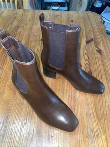 Ann Taylor Flare Heel Ankle Bootie Gr. 8 Braun Stiefeletten Slipper Booties - Bild 1 von 8