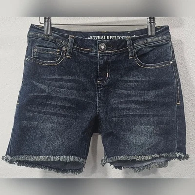 Natural Reflections Women's Jean Shorts Embellished Camo Pockets Size 2 NEW - Image 1 of 4
