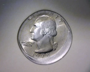 1978 WASHINGTON QUARTER🌟OFF CENTER, BROAD STRIKE "HIGH GRADE" 🌟US ERROR COIN - Picture 1 of 10