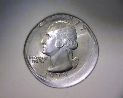 1978 WASHINGTON QUARTER🌟OFF CENTER, BROAD STRIKE "HIGH GRADE" 🌟US ERROR COIN - Image 1 of 4