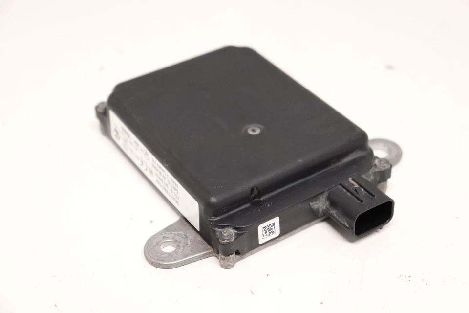 Módulo sensor radar punto ciego trasero F208259 2014-2016 Mazda 6 diestro o izquierdo OEM Foto 1 de 4