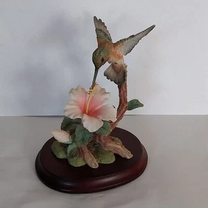 Maruri Rufous Hummingbird w/ Hibiscus Flower Colorful #PH -2031 Statue Figurine - Picture 1 of 11