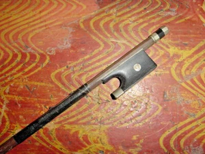 VINTAGE VIOLIN BOW  29" long 45G  , c1900 ebony frog - Picture 1 of 9
