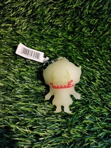 Horror Figur Schlüsselanhänger Serie 3 Pennywise GITD Glow In Dark Exclusive Figur - Bild 1 von 2