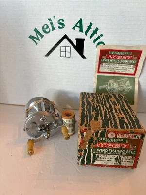 Vintage Pflueger Nº 1963 Nobby en su caja original Foto 1 de 4