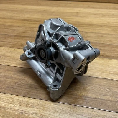 Conjunto de bomba de aceite de motor BMW 750I 2016-2022 4,4 L V8 8601072 pieza original OEM Foto 1 de 4