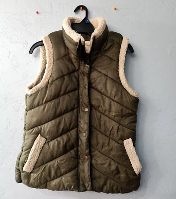 Natural Reflections Womens Puffer Vest Olive Green Plaid Size S/P/CH - Image 1 of 4