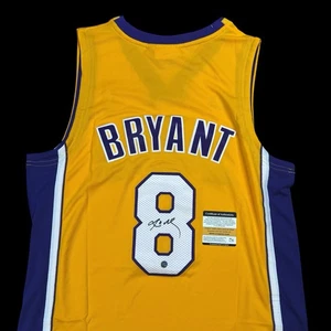 Camiseta firmada por Kobe Bryant de los LA Lakers #8 certificado de autenticidad finales 00-01 - Imagen 1 de 7