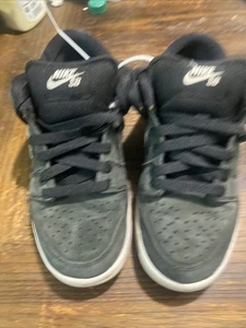 Size 5 - Nike Dunk Low SB Black Gum - Picture 1 of 6
