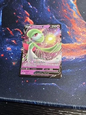 Gardevoir V SWSH105 SWSH: Sword & Shield Promo Cards Holo - Image 1 of 2