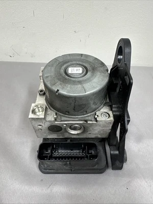 Volkswagen Golf 2015 2016 ABS conjunto de control de bomba de bloqueo de freno OEM 5Q0614517J Foto 1 de 4