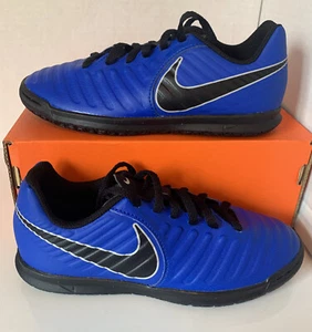 Nike Jr Legend 7 Club IC Indoor soccer shoes blu/blk/gry AH7260 400 - Picture 1 of 5