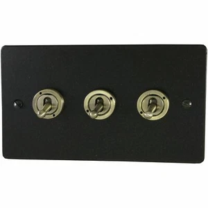 G&H FG383-AB Flat Plate Graphite 3 Gang 2 Way Toggle Light Switch - Imagen 1 de 1