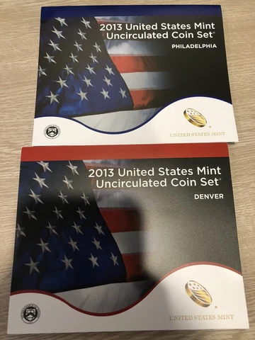 2013 US Uncirculated Mint set Philadelphia and Denver Mint 28 coins Cover