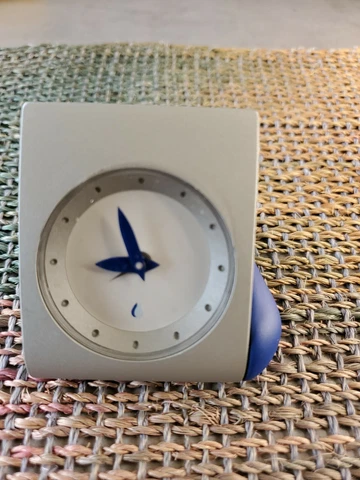 Vintage Water Drop Clock, 1997, Read description Cover