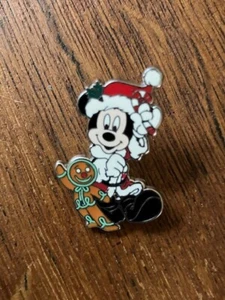 Disney DLR Happy Holidays 2008 Mini-Pin Boxed Set Mickey Christmas Pin LE 750 - Picture 1 of 1