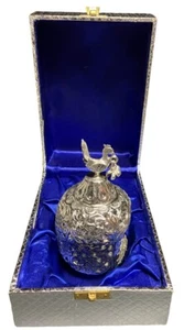SILVER METAL ORNATE TEA LIGHT HOLDER WITH GIFT BOX - Picture 1 of 10
