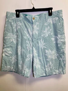 Izod Saltwater Flat Front Shorts Leaf Print Mint Blue Mens 38x9 Cotton Poplin - Picture 1 of 5