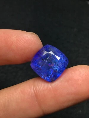 Piedra preciosa de tanzanita natural de 12,2 quilates de bonito color y brillo de Tanzania Foto 1 de 4