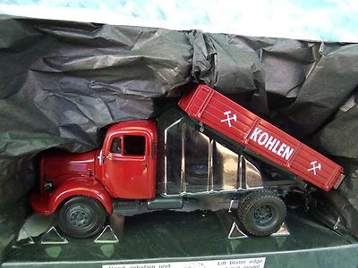 1/43  Minichamps 1950 Mercedes L3500 "Kohlen" Tipper Dump Truck  - Image 1 of 3