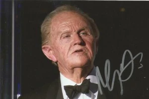 DOCTOR WHO* MARK GATISS 'PROFESSOR LAZARUS' SIGNED 6x4 ACTION PHOTO+COA - Picture 1 of 1