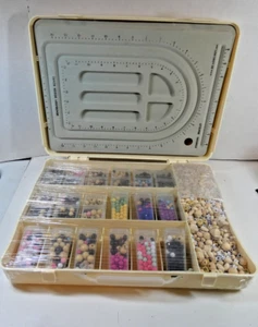 BEADBUDDY Kit per fare braccialetti con custodia - Foto 1 di 8