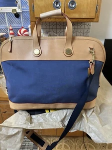 Dooney & Bourke travel bag, weekender - Picture 1 of 16
