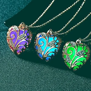 CIONDOLO CUORE GLOW In Dark / collana cuore argento luminoso extra luminoso - Foto 1 di 7