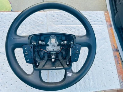 2015-2022 RAM PROMASTER 1500 VOLANTE DE MOTORISTA COM INTERRUPTOR DE CONTROLE DE CRUZEIRO DE ÁUDIO - Imagem 1 de 4