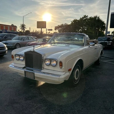 Rolls-Royce Corniche 1980  Foto 1 de 4