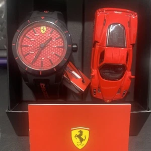 NEW WITH TAGS FERRARI Men's RedRev Black Silicone Strap Watch 44mm Gift Set - Picture 1 of 5