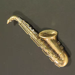 Saxophone Pin Brooch Antiqued Gold Plate Music Band Orchestra Symphony - Bild 1 von 5