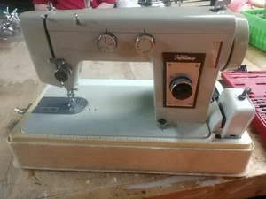 Wards Signature Sewing Machine UHT J265A - Picture 1 of 12