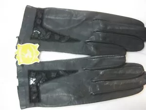 Black Kid Leather Wrist length Lace Inset Gloves Size 6.5 Never worn! Preowned - Picture 1 of 6