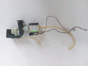 Bomba de preparación vibratoria DeLonghi Magnifica ESAM3300 ULKA EAP5 OEM - Imagen 1 de 5