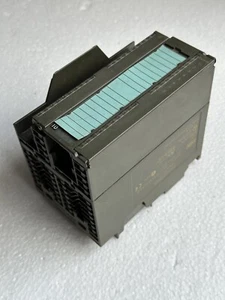 Siemens 6ES7 355-0VH10-0AE0 ; FM 355 C , 4AI + 8DI + 4AO - Picture 1 of 7