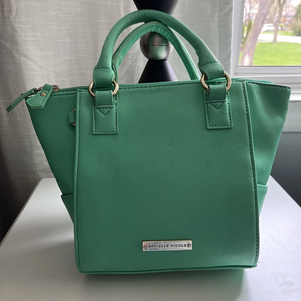 Bolso de mano Danielle Nicole verde menta Foto 1 de 4