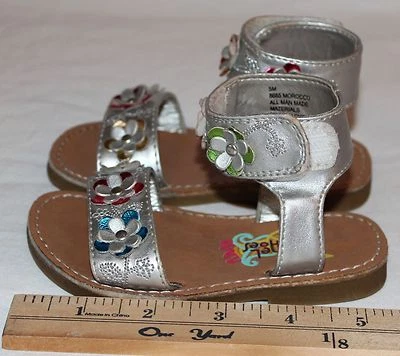 Zapatos Rachel Marruecos Sandalia Niño/Niña Pequeña Sandalia Talla 5m Plateada  Foto 1 de 4