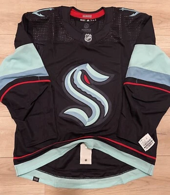 NUEVA Camiseta Adidas MiC Seattle Kraken Auténtica Edición Equipo 2023-24 Talla 56 Foto 1 de 4