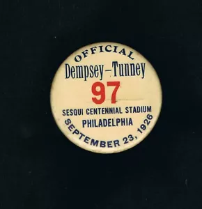 ANTIGUO MUY RARO 1926 CAMPEONATO JACK DEMPSEY V GENE TUNNEY boxeo botón pinback - Imagen 1 de 3