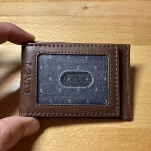 Levi’s Bi Fold Magnetische Geldbörse mit zusätzlicher Kapazität - Bild 1 von 6