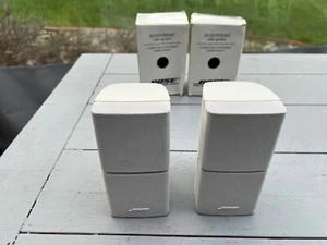 Pair of Bose Double Cube Speakers Boxed - Picture 1 of 5