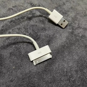 Câble USB Data Sync Cordon Chargeur pour iPhone 4 4G 4S 3GS iPod Nano Touch 4G - Photo 1 sur 5