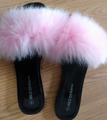 WILD DIVA Lounge Womens Faux Feather SLIPPER Slides Sandals SIZE 7 NEW - Image 1 of 3